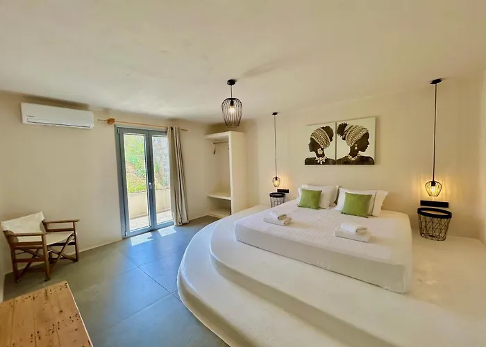 Hidden Eden Residences - Private Pools * Πλάκα